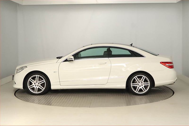 Mercedes-Benz Třídy E (2013) Avantgarde E 250, Automat - fotka 3 z 18