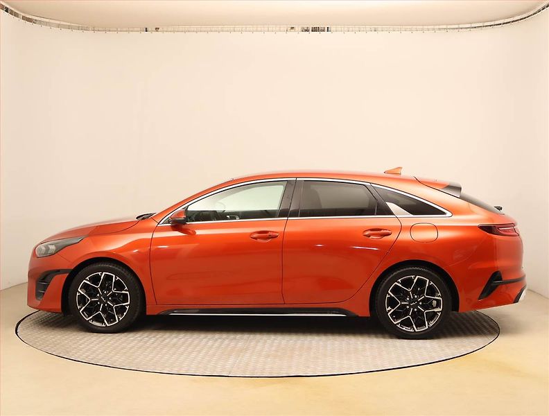 Kia Pro_Ceed (2023) GT-Line 1.5 T-GDI - fotka 3 z 22