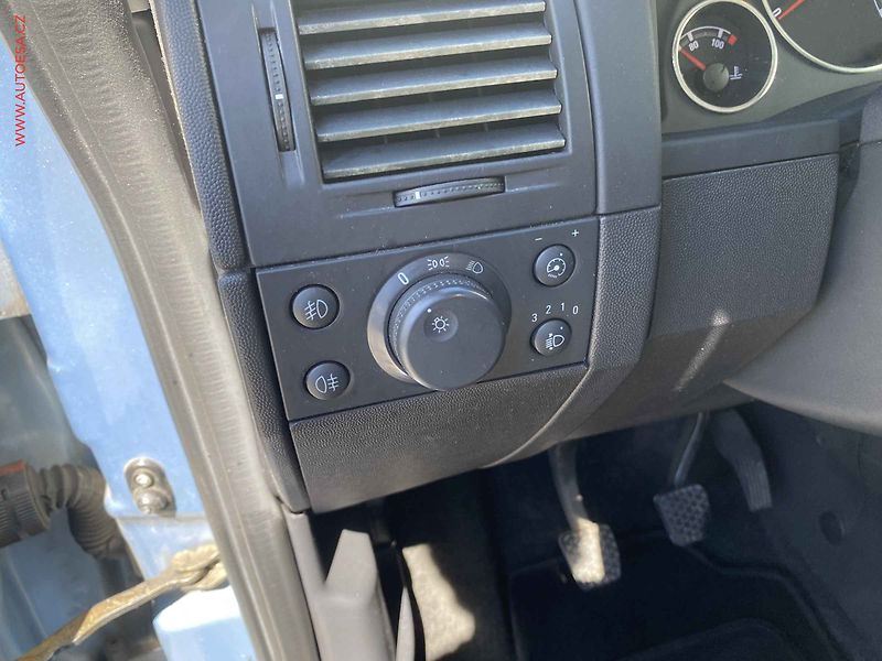 Opel Meriva (2010) 1.6i, AC, park.asist - fotka 14 z 15