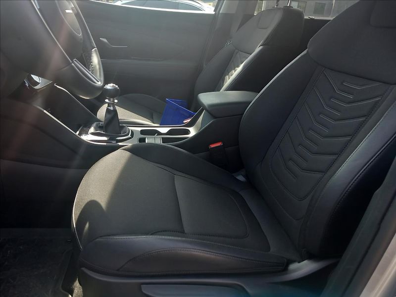 Hyundai Tucson 1,6 T-GDI MT 2WD PREMIUM - fotka 17 z 23