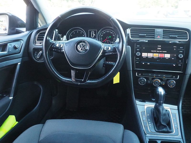 Volkswagen Golf Variant (2017) 1.4 TGI 81 kW, CNG - fotka 15 z 36
