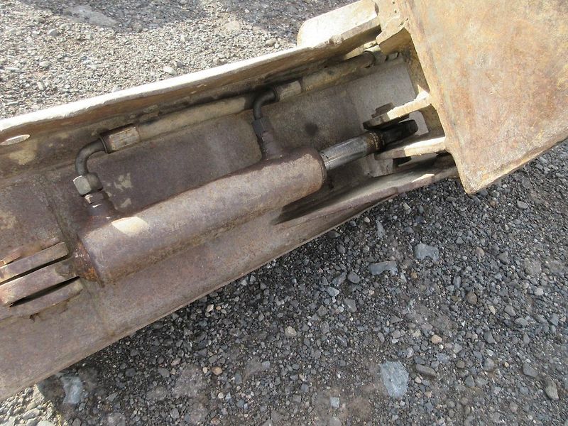 Hitachi Zaxis 25 - fotka 15 z 20