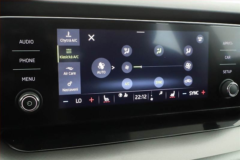 Škoda Octavia (2023) Ambition 2.0 TDI, ČR,1.maj - fotka 14 z 16