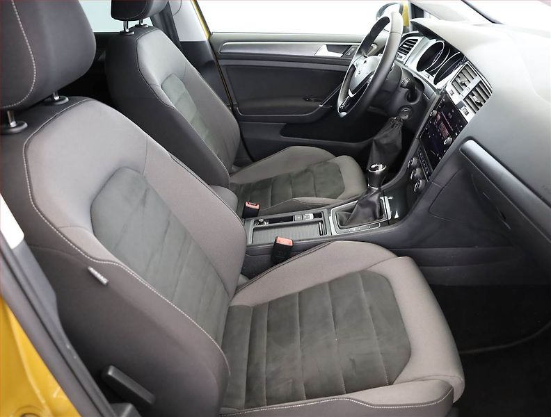 Volkswagen Golf (2019) 1.5 TSI, Serv.kniha, Tempomat - fotka 7 z 20