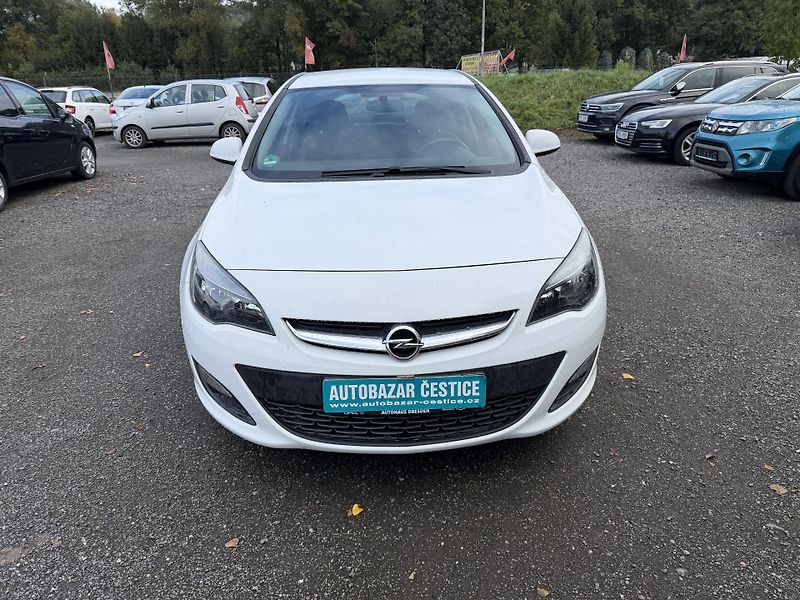 Opel Astra 1.6i - fotka 2 z 22