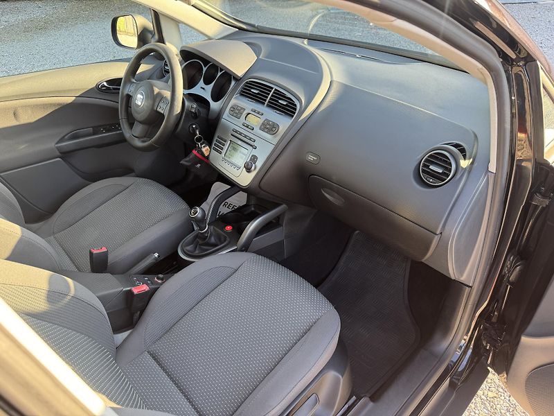 Seat Altea XL,1.4TSi,rezervace - fotka 27 z 43