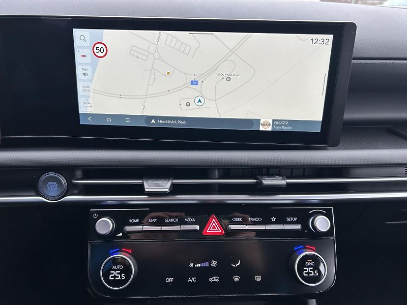 Hyundai Tucson 25 1,6 TGDI DCT SMART SP - fotka 28 z 32