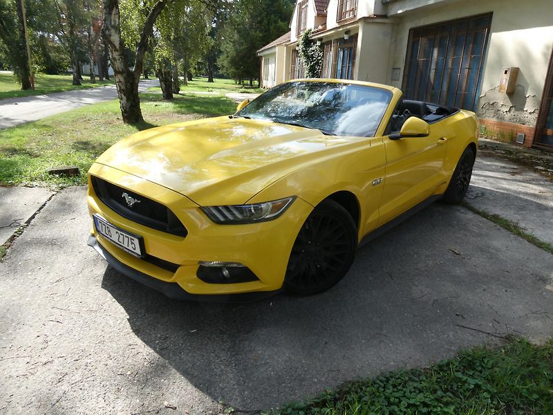 Ford Mustang (2015) kabriolet - fotka 12 z 36
