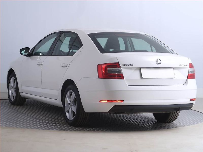 Škoda Octavia (2017) Ambition 1.6 TDI, Tempomat - fotka 4 z 17