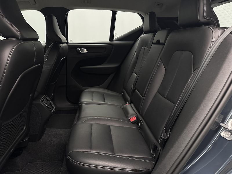 Volvo XC40 D3 INSCRIPTION AUT - fotka 6 z 43