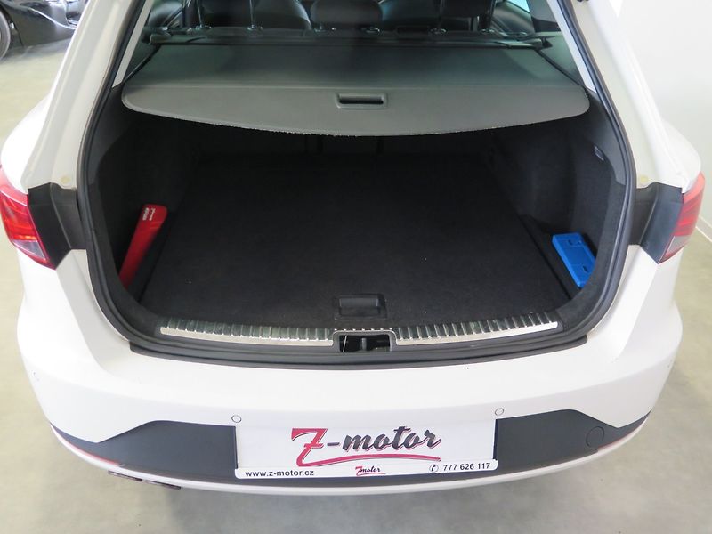 Seat Leon (2015) 2.0TDI FR,klima,navi,servis - fotka 20 z 29