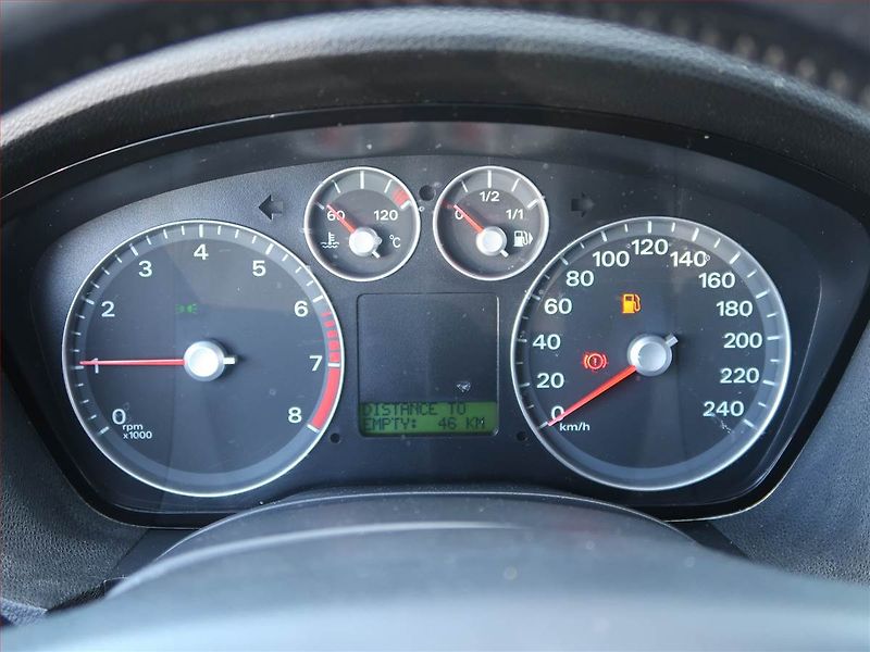 Ford C-MAX (2005) Trend 1.6 i, nová STK - fotka 11 z 16