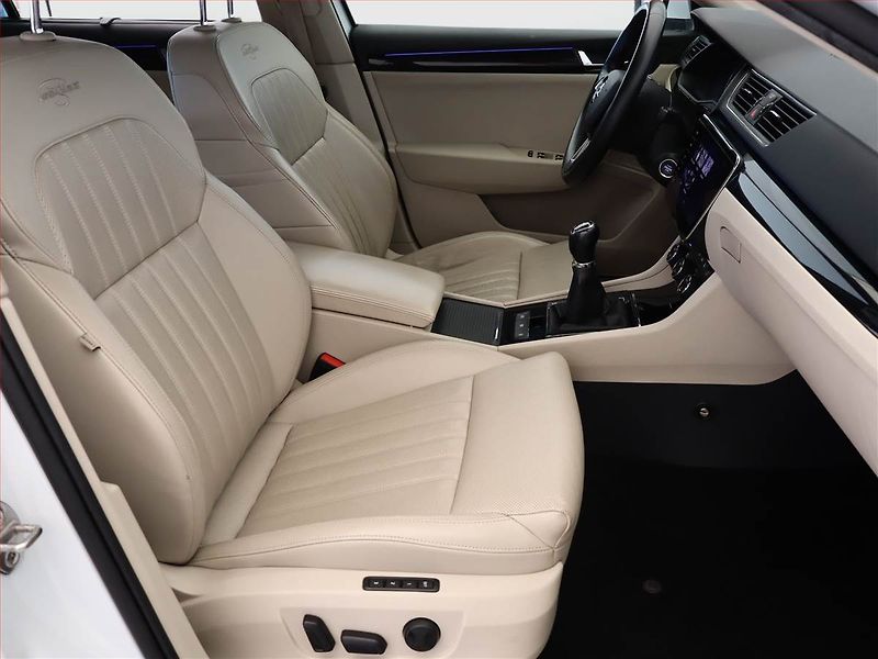 Škoda Superb (2019) Laurin&Klement 2.0 TDI 4x4 - fotka 7 z 23