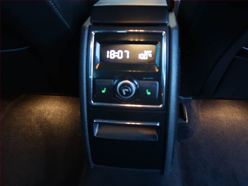Škoda Superb (2014) Greenline 1.6 TDI, Navi - fotka 16 z 16