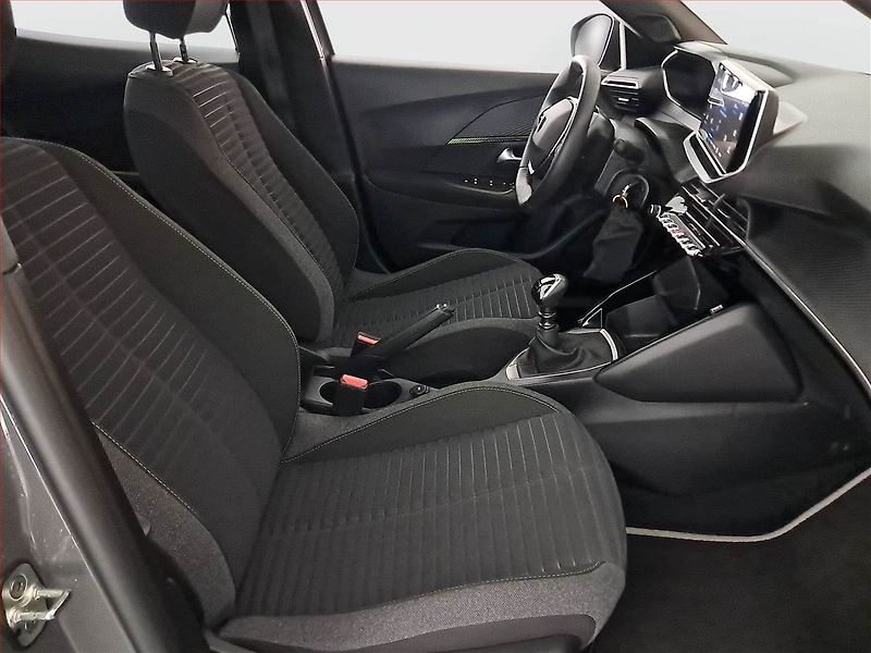 Peugeot 2008 (2024) Active 1.2 PureTech, ČR,1.maj - fotka 9 z 16