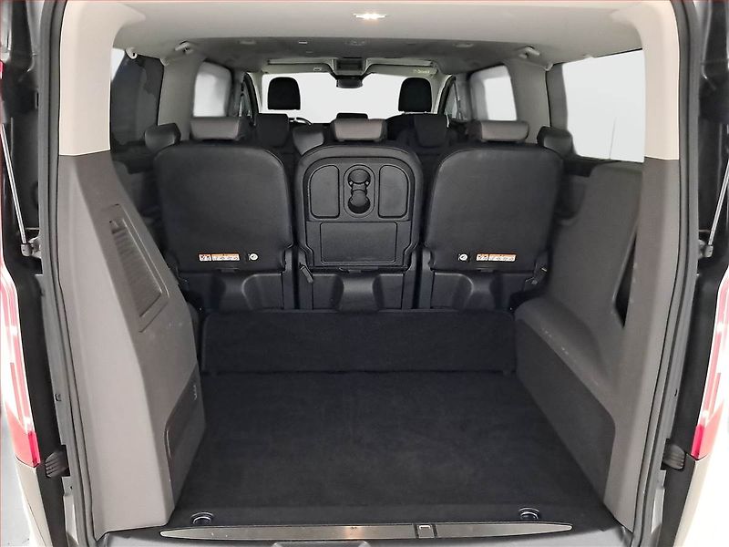 Ford Tourneo Custom (2022) Titanium 2.0 EcoBlue mHEV, ČR - fotka 14 z 21