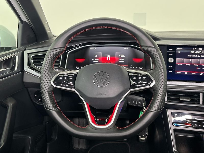 Volkswagen Polo GTI DSG - fotka 18 z 26