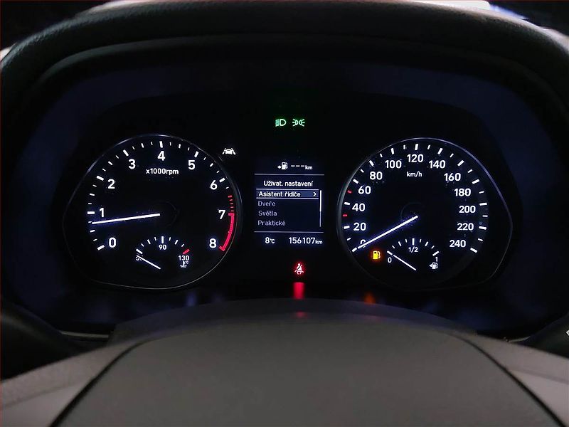 Hyundai i30 (2018) 1.4 T-GDI, Navi, Xenony - fotka 8 z 16