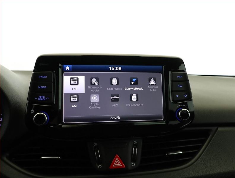 Hyundai i30 (2018) Style 1.4 T-GDI, Serv.kniha - fotka 12 z 19