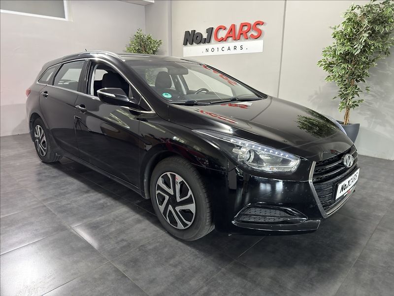 Hyundai i40 1,6   GDi KLIMA NAVI SERVIS ST - fotka 2 z 19