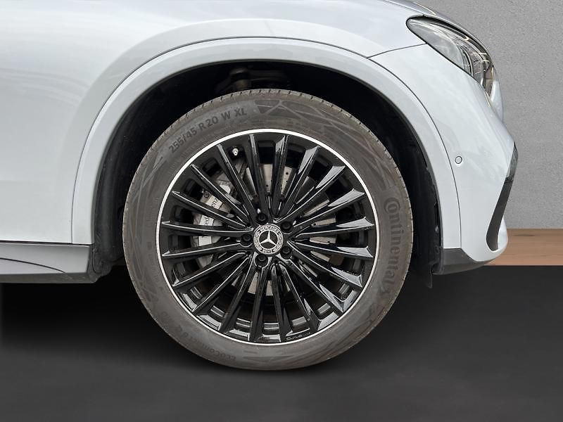Mercedes-Benz GLC Coupé 300 d 4MATIC kupé AMG Ni - fotka 9 z 18