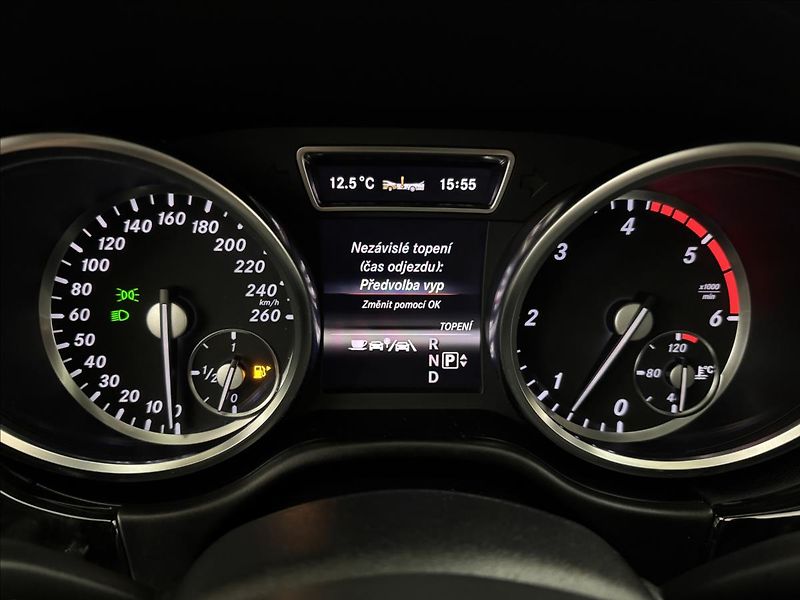 Mercedes-Benz GL 3,0 7-MÍST H/K PANO NZTOP TZ - fotka 17 z 53