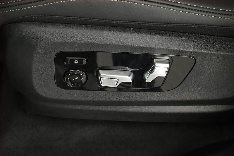 BMW X5 (2025) xDrive30d, M Paket, FullLed - fotka 24 z 31