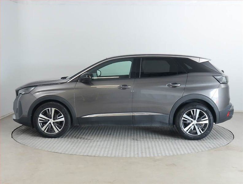 Peugeot 3008 (2023) Allure 1.5 BlueHDi, 1.majitel - fotka 3 z 20