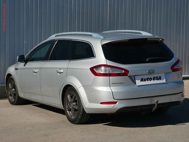 Ford Mondeo (2010) 2.0 TDCI, AT, navi, xenon - fotka 6 z 21