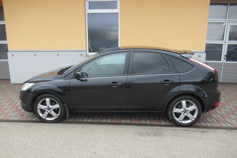 Ford Focus 1.6 TDCi KLIMA  - fotka 6 z 17