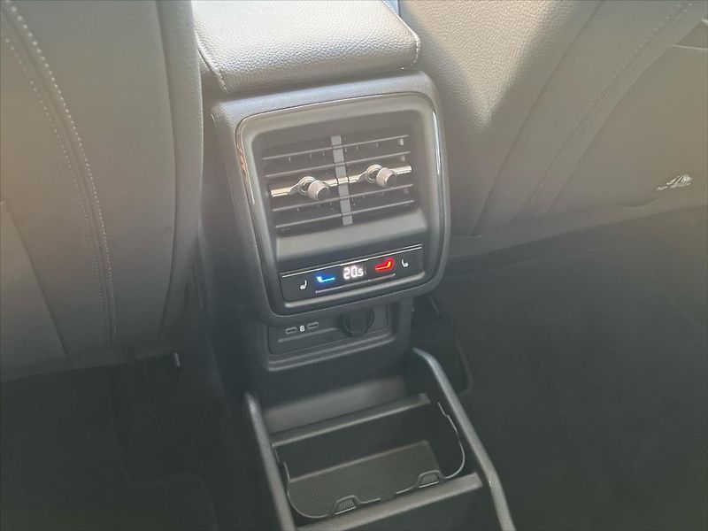 Škoda Kodiaq 2,0 TDi 142kW 7DSG 4x4 EXCLUSI - fotka 21 z 30
