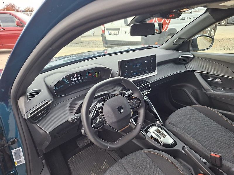 Peugeot 2008 STYLE Hybrid 136 e-DCS6 - fotka 12 z 24