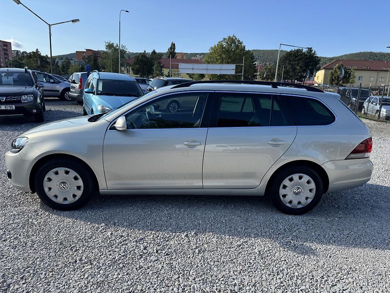 Volkswagen Golf Variant (2010) 1.4TSi,rezervace - fotka 6 z 41