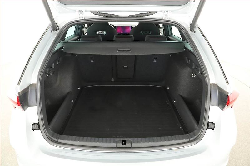 Škoda Octavia (2025) RS 2.0 TSI, RS - fotka 11 z 17