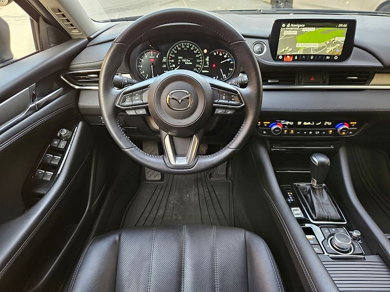 Mazda 6 2.5i, Revolution TOP,1.majitel - fotka 16 z 42