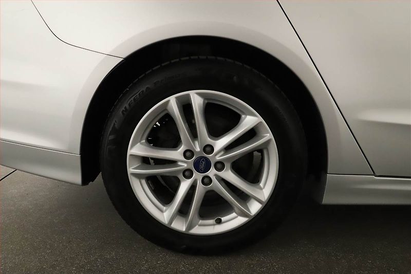 Ford Mondeo (2016) 2.0 TDCI, 4X4, Automat, Navi - fotka 14 z 18