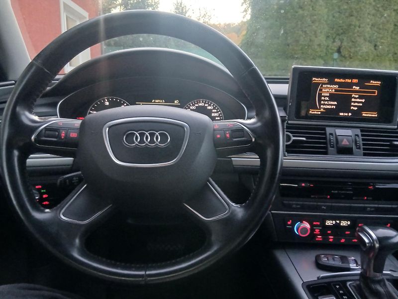 Audi A6 Avant 3.0 TDi - fotka 19 z 37