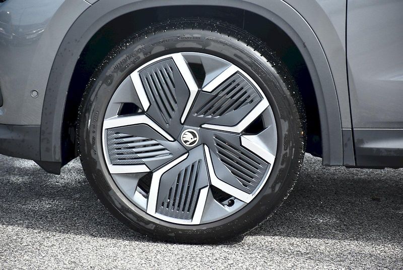 Škoda Kodiaq (2024) Exclusive Selection 2.0 TDI 14 - fotka 34 z 34