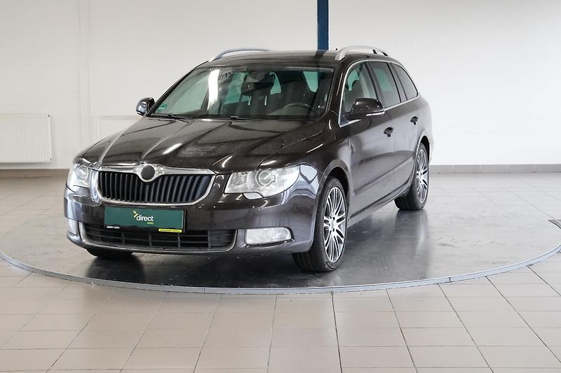 Škoda Superb - fotka 1 z 6