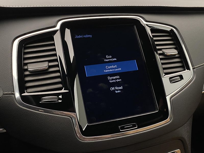 Volvo XC90 B5 AWD INSCRIPTION AUT CZ - fotka 45 z 48