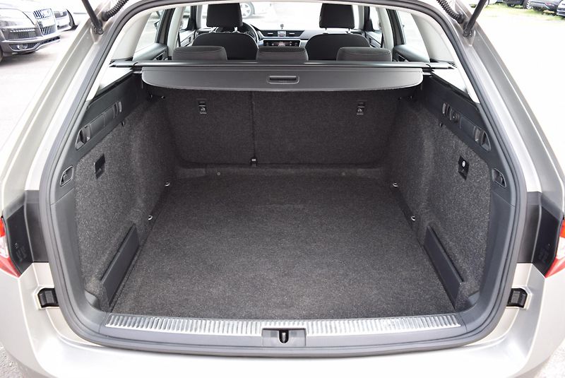 Škoda Superb (2017) 1.4TSI 110kw AMBITION APP OPS - fotka 9 z 50