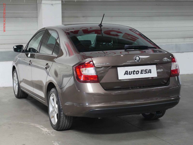Škoda Rapid (2019) 1.0 TSi, ČR, Style - fotka 4 z 23