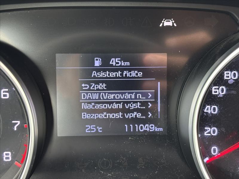 Kia Ceed 1,4 TGDi 103kW Fresh ZÁRUKA - fotka 31 z 33