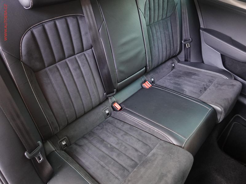 Škoda Superb (2021) 1.5 TSi, 2.maj,ČR, Style - fotka 13 z 28