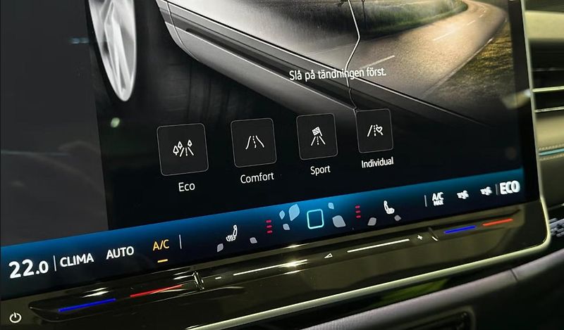 Volkswagen ID.7 Pro SoH  97% 360k Matrix Masáž - fotka 23 z 28