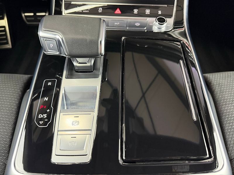 Audi Q7 50 TDI QUATTRO S-LINE, WEBASTO - fotka 26 z 35