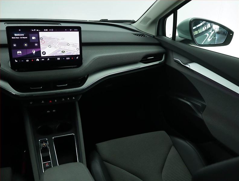 Škoda Enyaq (2022) 60 (62 kWh), SoH 92% - fotka 8 z 19