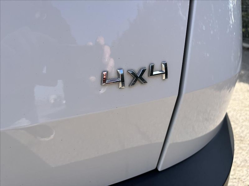 Škoda Karoq 2,0 TDi 110 4x4 DSG TAŽNÉ -DPH - fotka 38 z 47