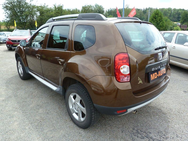 Dacia Duster 1.6 16v Laureáte - fotka 7 z 17