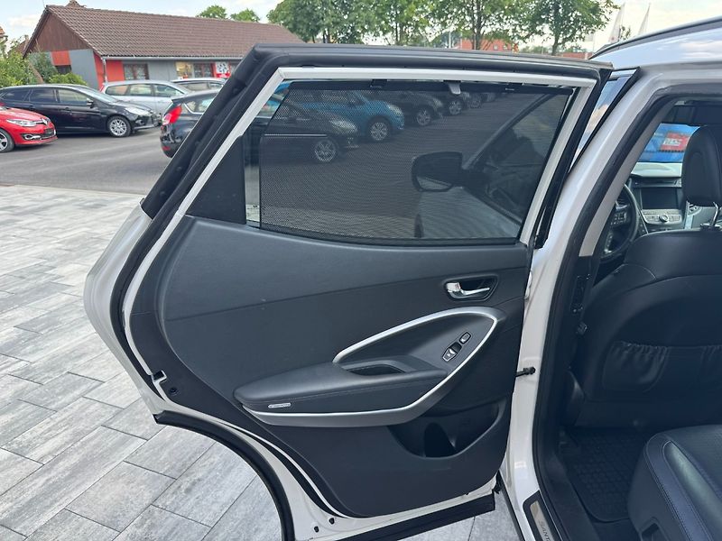 Hyundai Santa Fe (2014) 2,2 CRDI 145 Kw 4x4 - fotka 12 z 31